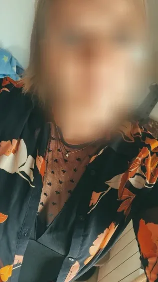 Charlotte, 37