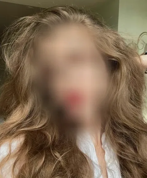 Emilia, 20
