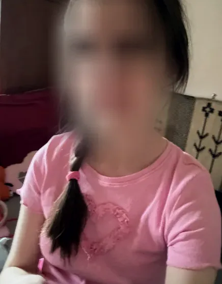 Merve, 25