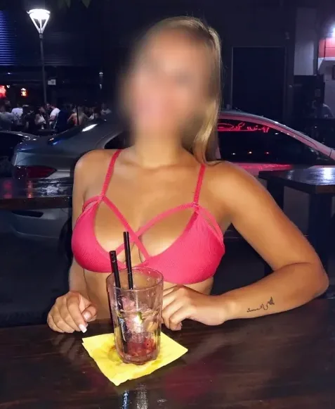 Sonja, 32