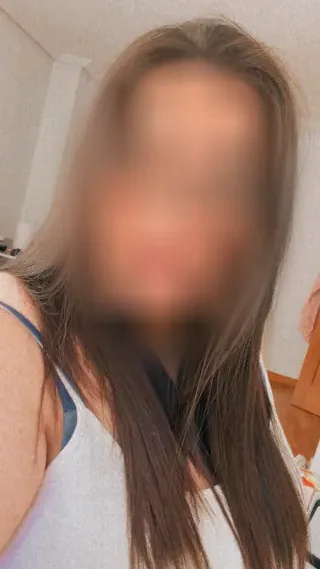 Vivien, 29